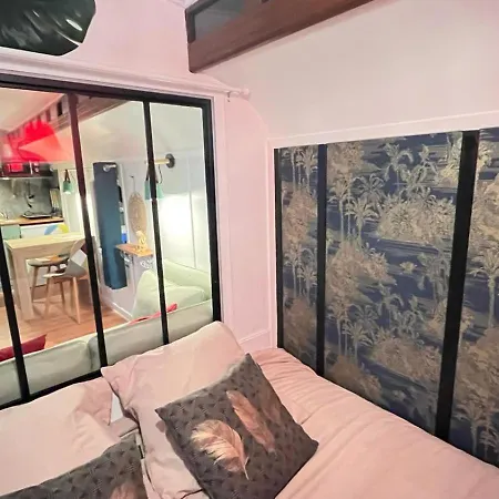 Hotel Roulotte en Béarn à Fichous-Riumayou Extérieur photo